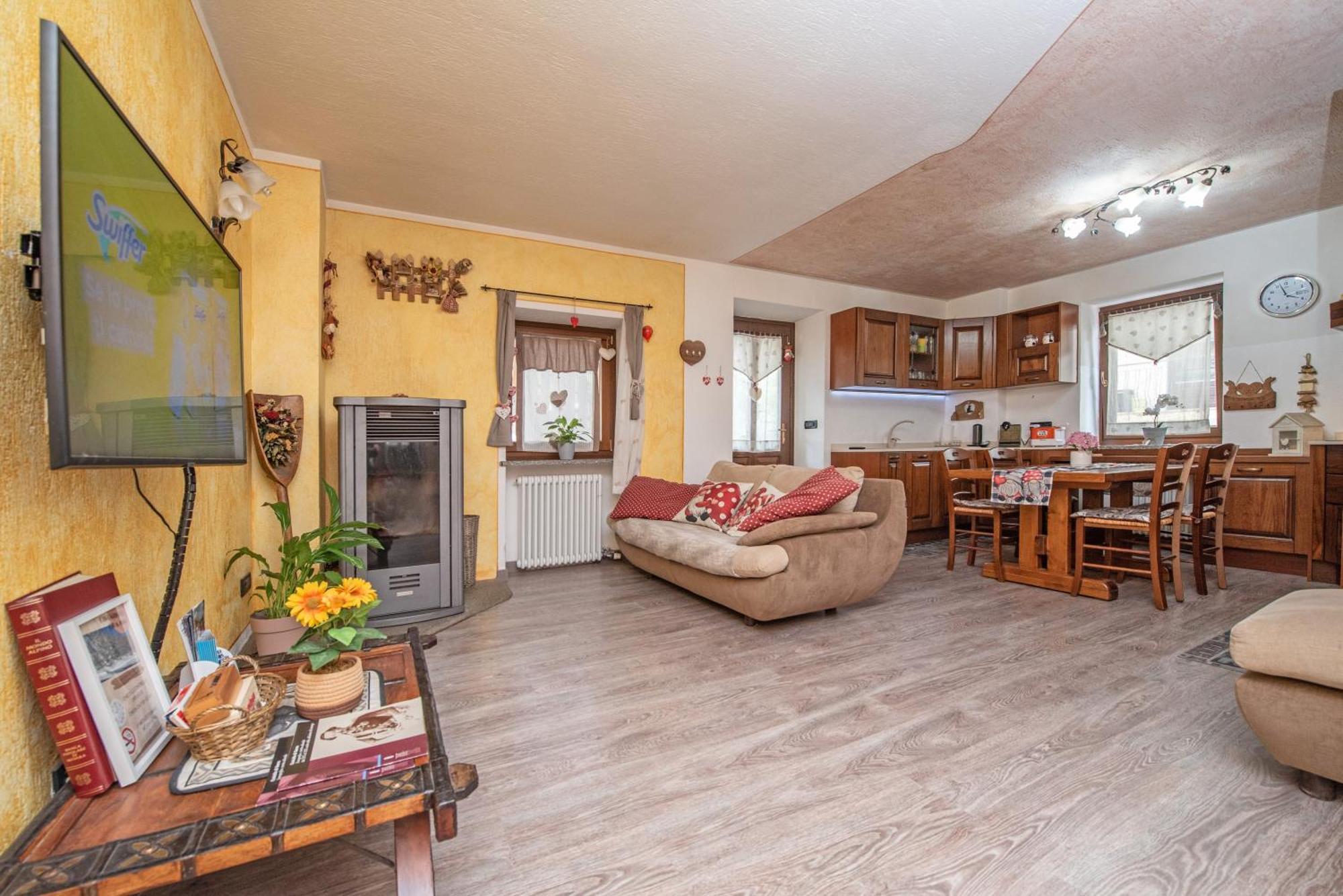 Casa Kristel Cir Comunale N 14 奥斯塔 外观 照片