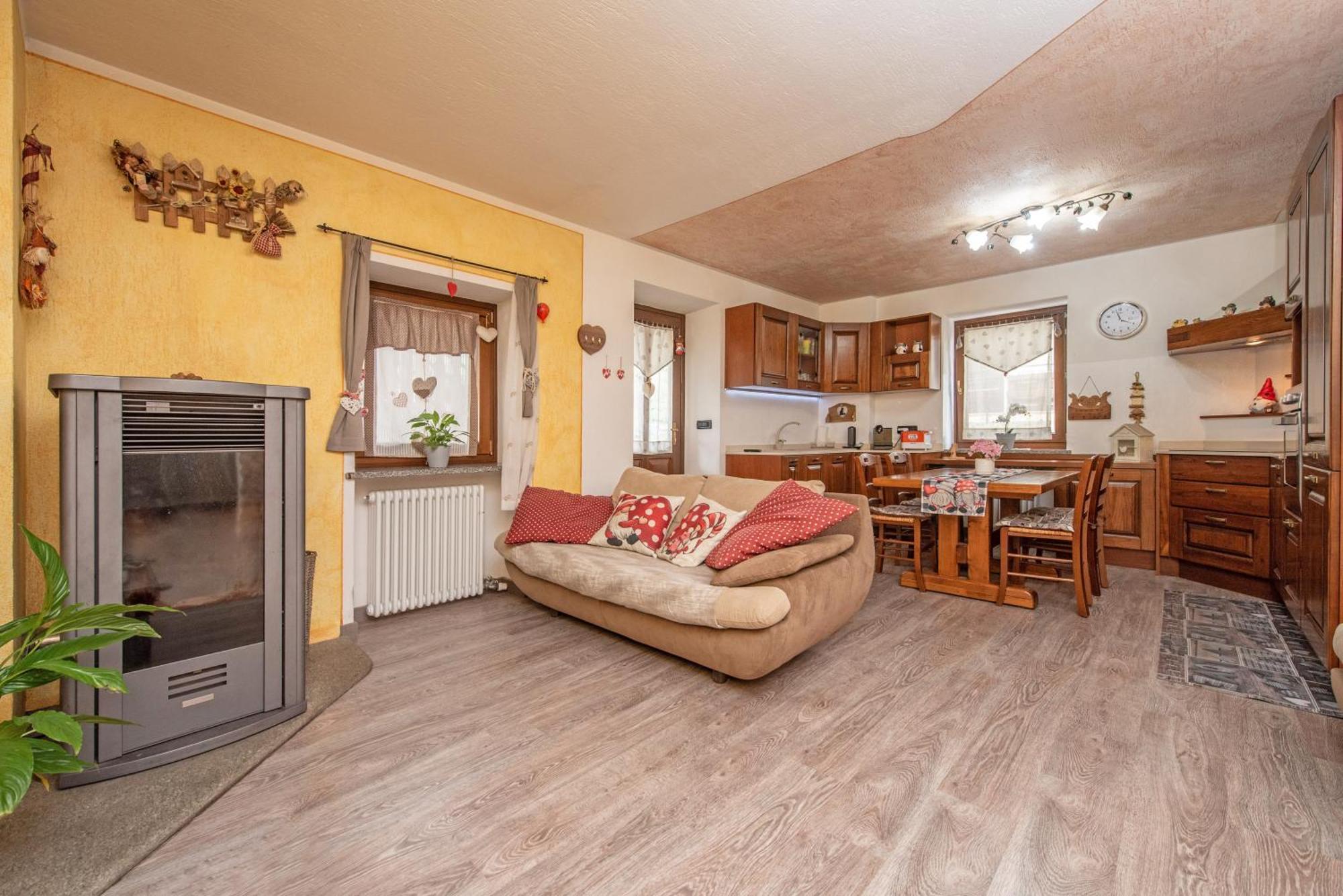 Casa Kristel Cir Comunale N 14 奥斯塔 外观 照片