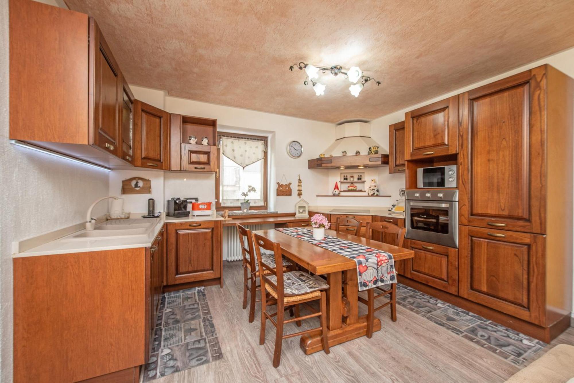 Casa Kristel Cir Comunale N 14 奥斯塔 外观 照片